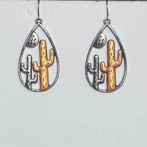 Teardrop cactus earrings